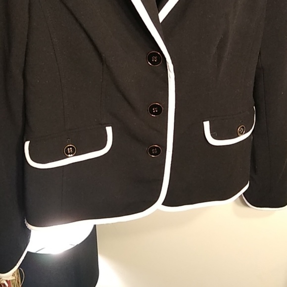 Women's Jones New York Blazer - Picture 3 of 6